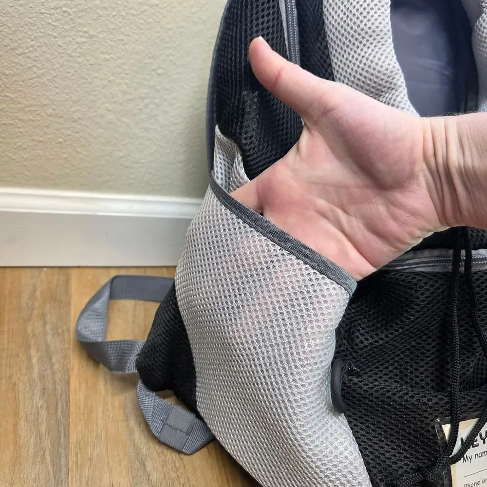 🔸️NWT Gray & Black Breathable Small Pet Travel Carrier Backpack